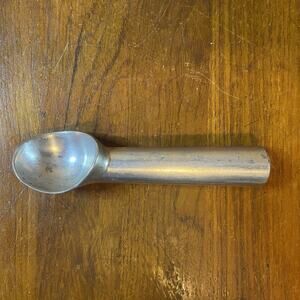 Aluminum Metal Ice Cream Scoop Old Style Heavy Duty 1970’s Made In Taiwan ￼